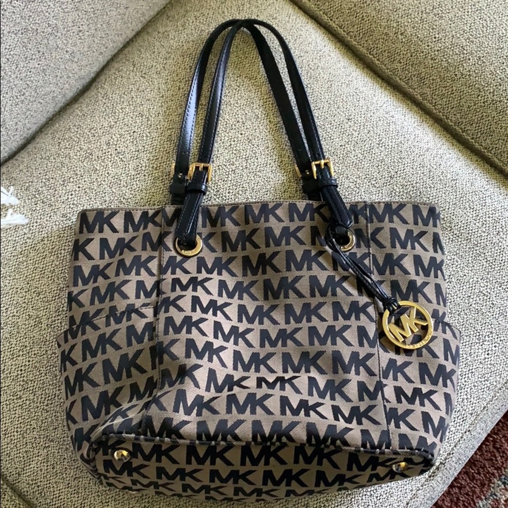 Authentic Michael Kors Tote